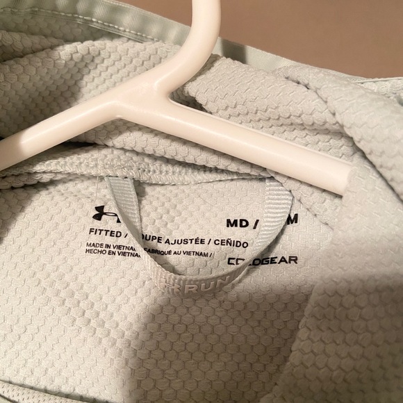 Under Armour Long Sleeve - Picture 2 of 2